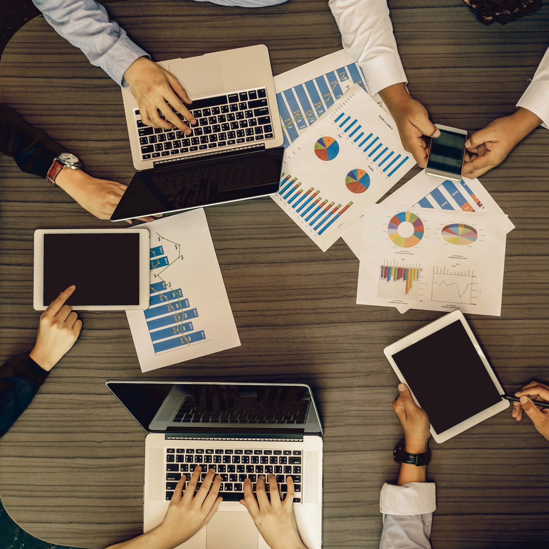 Innovative Collaboration: Leadership Team Boosts Information-Sharing and Engagement